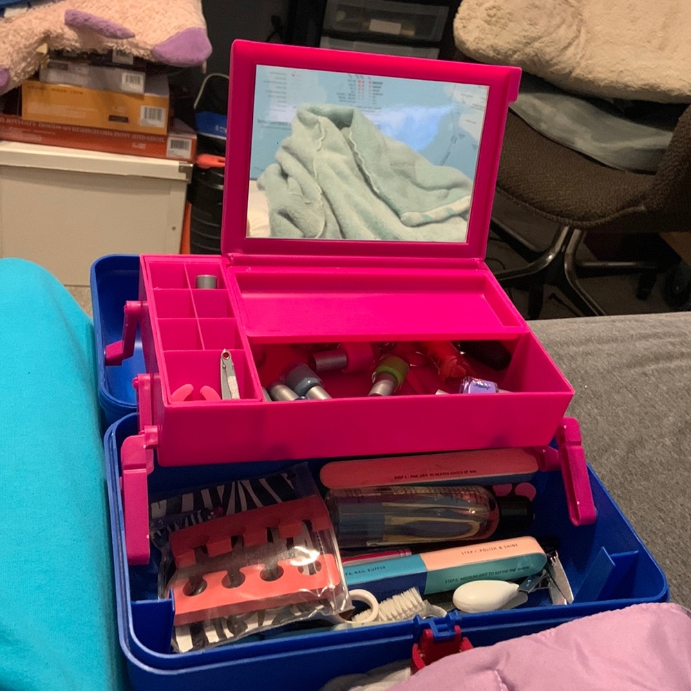 Make up box